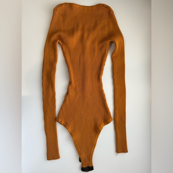 NWOT Fashion Nova Hazel Ribbed Mustard Bodysuit - Size XS - Picture 4 of 10